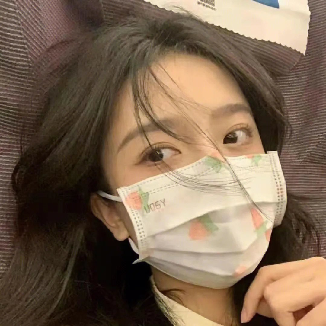 君是慕容卿似花